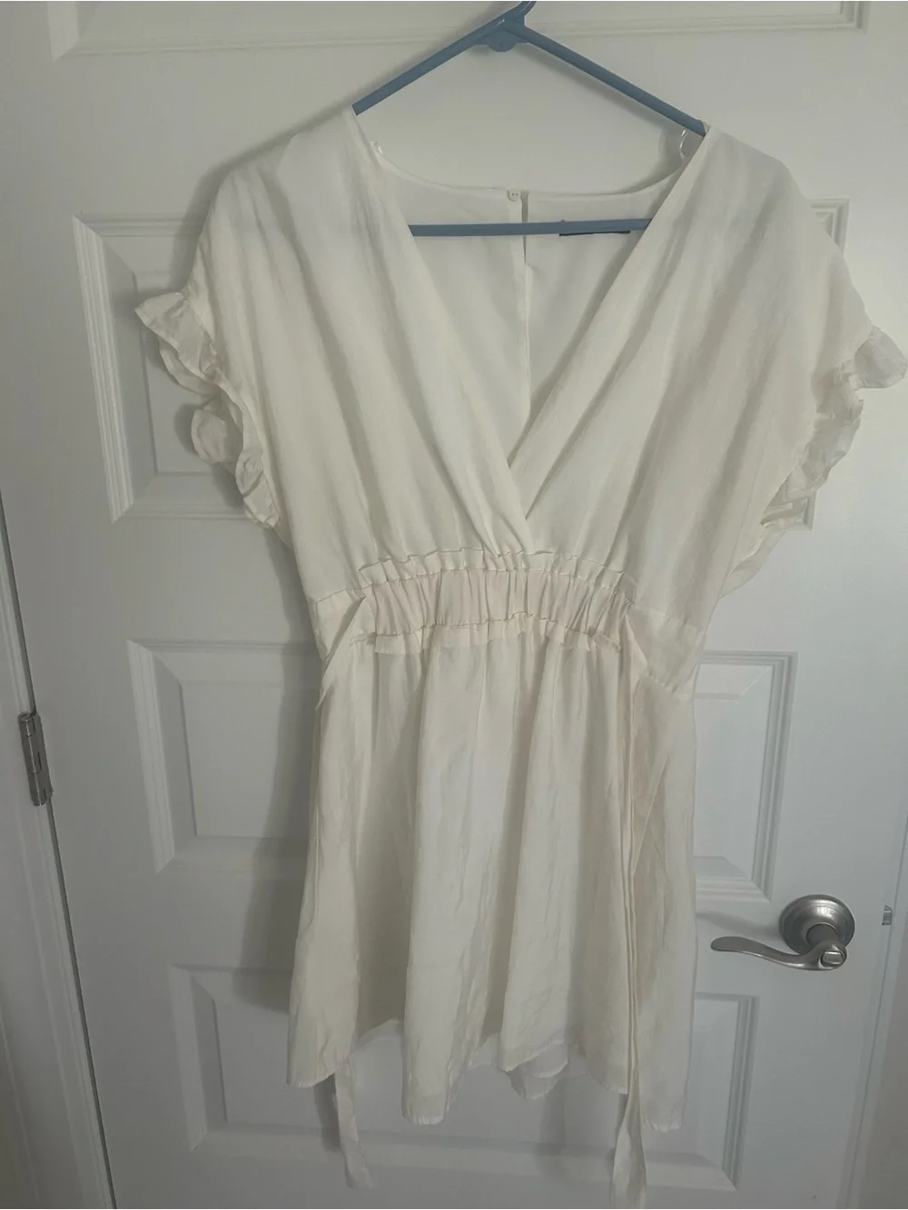 Zara White V-Neck Ruffle Sleeve Dress